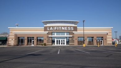 Maplewood, Minnesota. LA Fitness gym membership. (Photo by: Michael Siluk/Education Images/Universal Images Group via Getty Images)